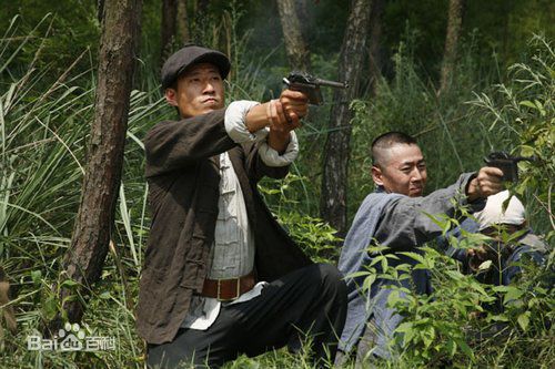 精选于震在2010年《烈火》饰演洪涛中的图册