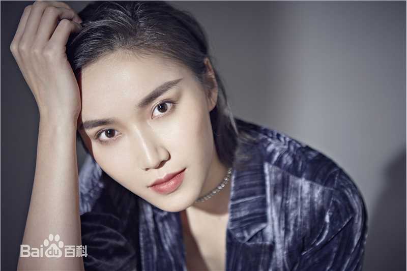 最新邹涵虹(Zou Han Hong)性感图片