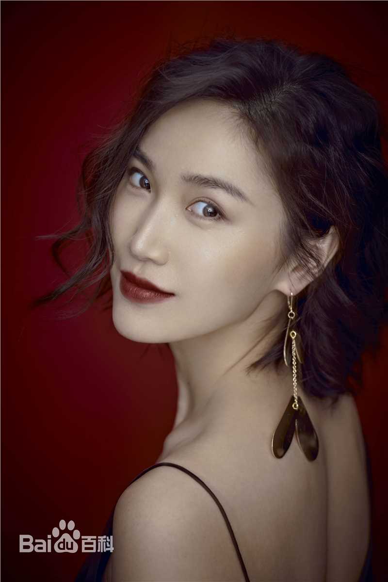 最新邹涵虹(Zou Han Hong)性感图片