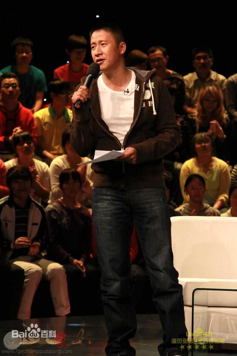 张国强舞台因你而生辉——性感图片壁纸