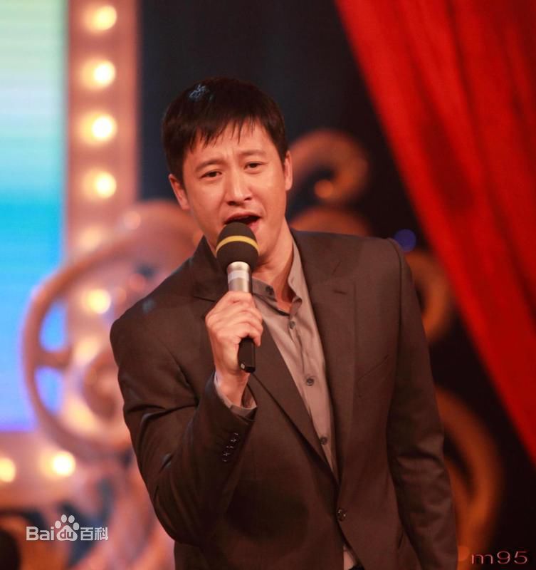 张国强舞台因你而生辉——性感图片壁纸