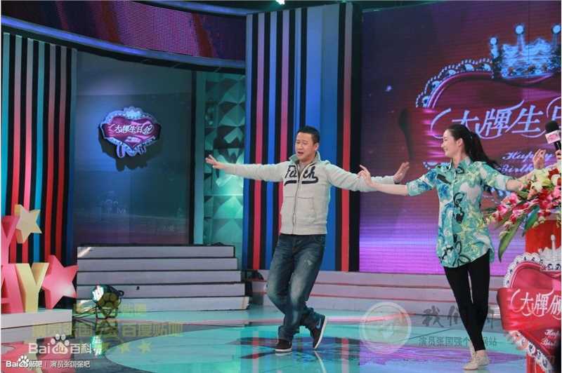 张国强舞台因你而生辉——性感图片壁纸