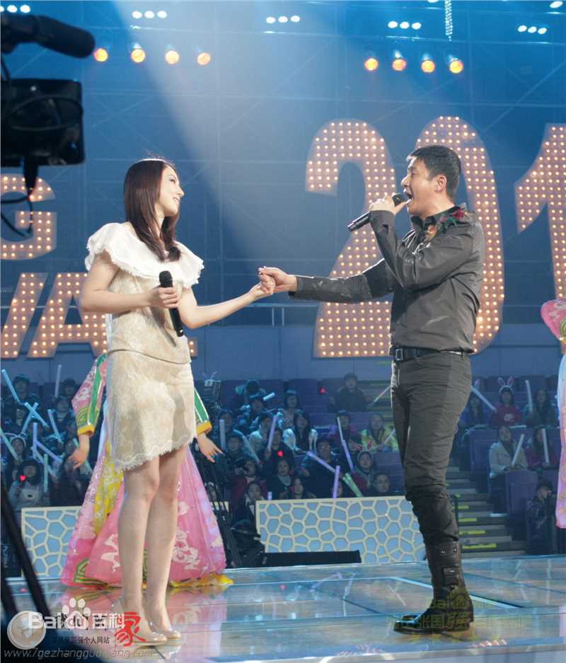 张国强舞台因你而生辉——性感图片壁纸