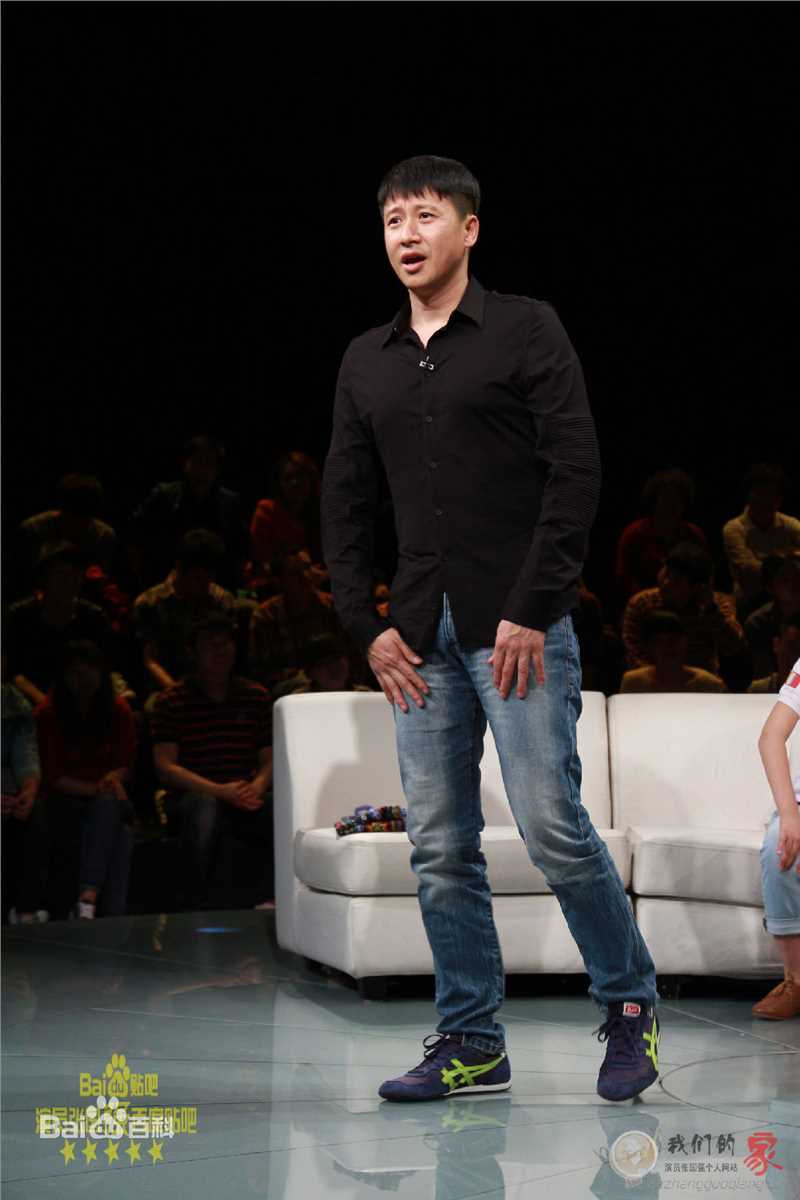 张国强舞台因你而生辉——性感图片壁纸