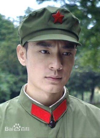 高清李光洁在2003年《军人机密》饰演张根生中的图集