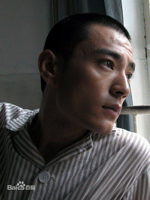 高清李光洁在2003年《军人机密》饰演张根生中的图集