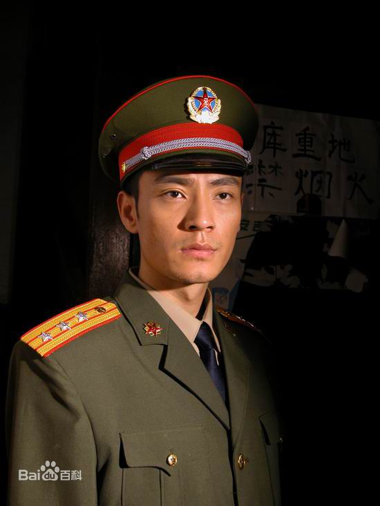 高清李光洁在2003年《军人机密》饰演张根生中的图集