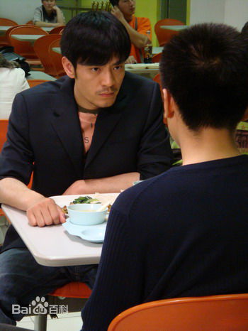 最全李光洁在2007年《我们生活的年代》饰演赵家乐中的相册