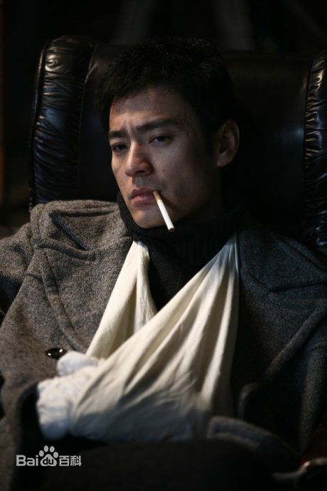 最新李光洁在2008年《当爱已成往事》饰演卫国中的壁纸