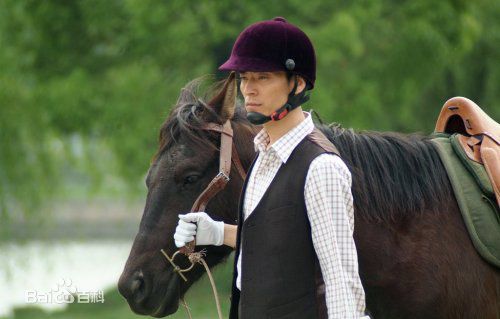 精选李光洁在2008年《谍影重重之上海》饰演向亦鹏中的图册