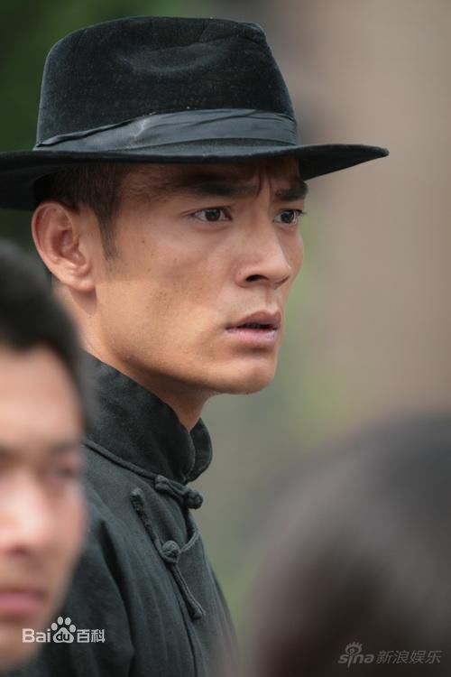 李光洁在2008年《杀虎口》饰演白郎中的