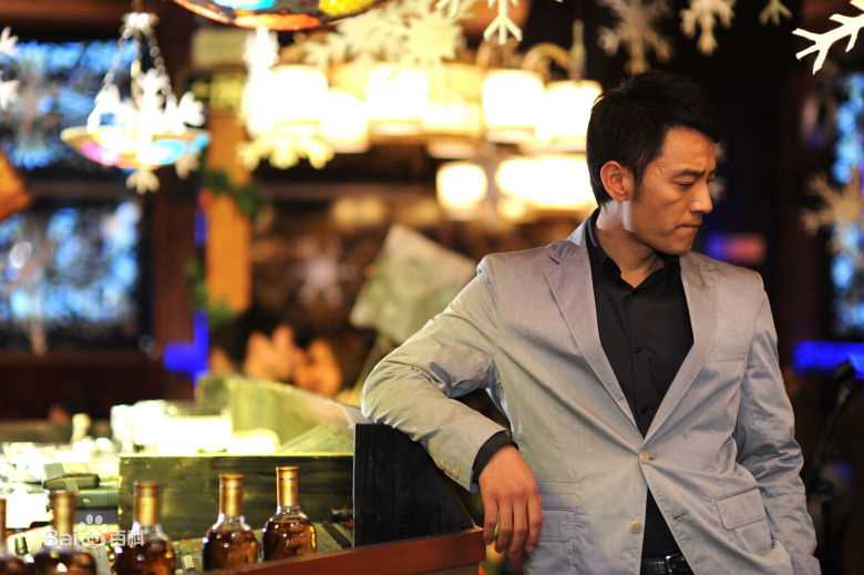 高清李光洁在2009年《杜拉拉升职记》饰演王伟中的图集