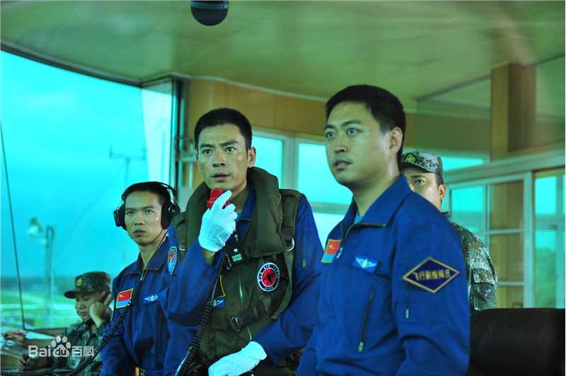 精选李光洁在2009年电影《歼十出击》饰演印双虎中的图册