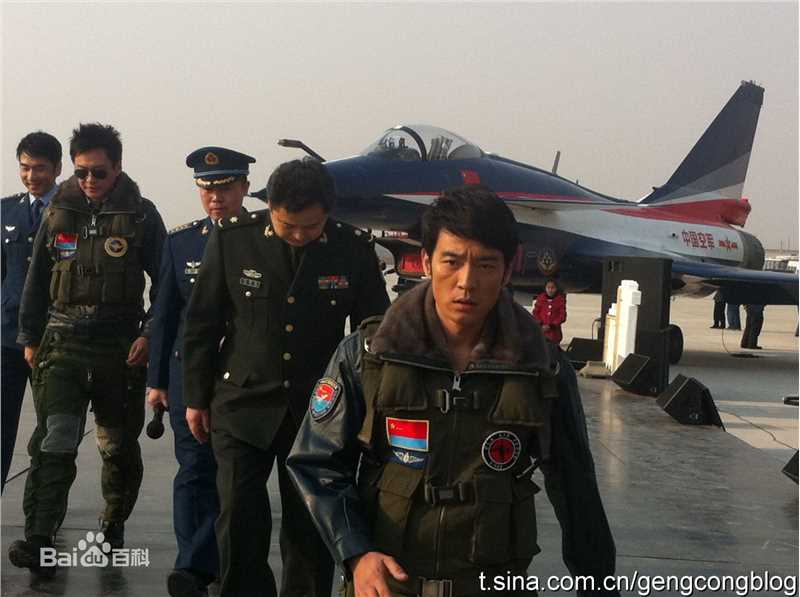 精选李光洁在2009年电影《歼十出击》饰演印双虎中的图册