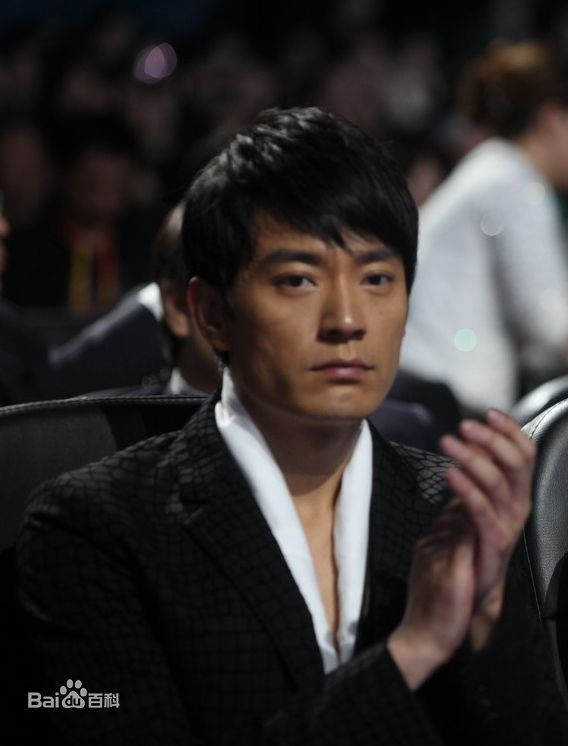 李光洁2010年荣膺华鼎偶像励志剧最佳男演员图片图册