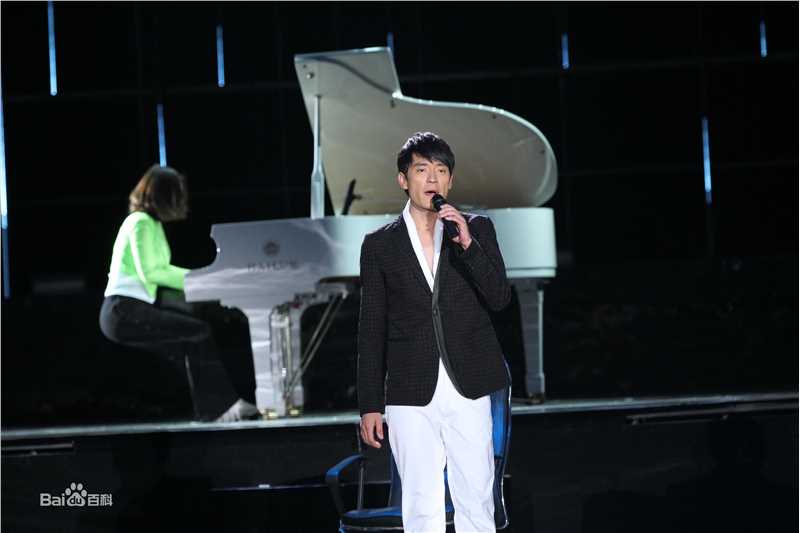 李光洁2010年荣膺华鼎偶像励志剧最佳男演员图片图册