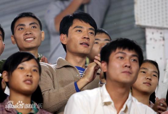 最全李光洁在2010年《山楂树之恋》饰演孙建新中的壁纸