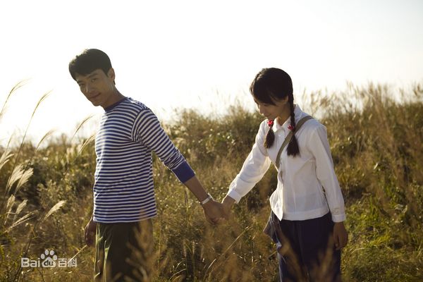 最全李光洁在2010年《山楂树之恋》饰演孙建新中的壁纸