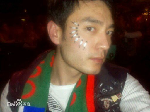 李光洁2010年随SOHUW围脖团观看南非世界杯素颜照相册