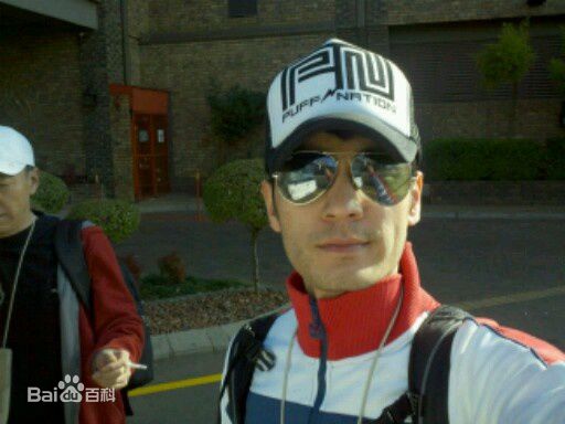 李光洁2010年随SOHUW围脖团观看南非世界杯素颜照相册