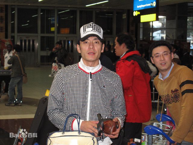 李光洁2010年随SOHUW围脖团观看南非世界杯素颜照相册