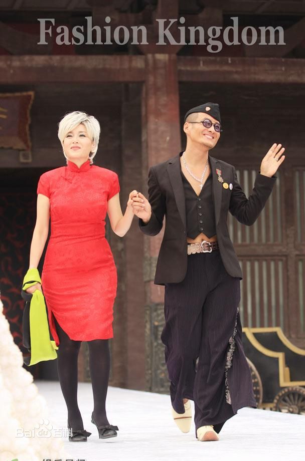 精选孙兴在《时尚王国》发布会中的图册