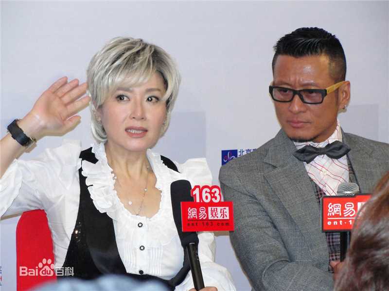 精选孙兴在《时尚王国》发布会中的图册