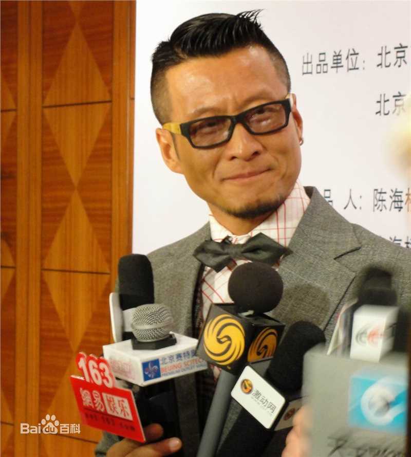 精选孙兴在《时尚王国》发布会中的图册