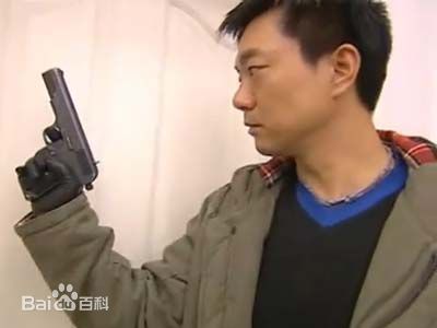 董勇在《誓不罢休》中的周军中的