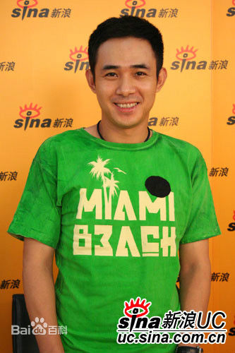 贾一平出席综艺节目图册素颜照相册