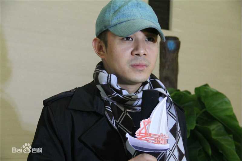 贾一平出席综艺节目图册素颜照相册