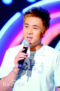 贾一平出席综艺节目图册素颜照相册