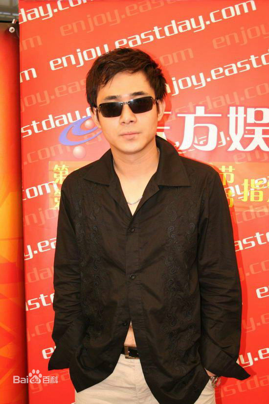 贾一平出席社会活动图册性感图片图集