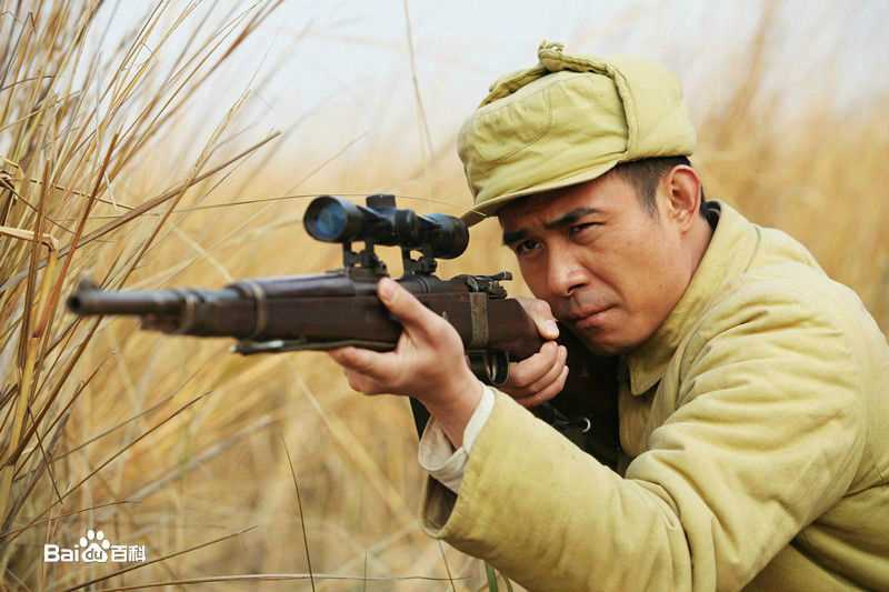 最新贾一平在《北上海1950》饰肖天亮中的壁纸