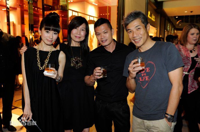 林湘萍(Yvonne Lim)--YSL活动素颜照壁纸