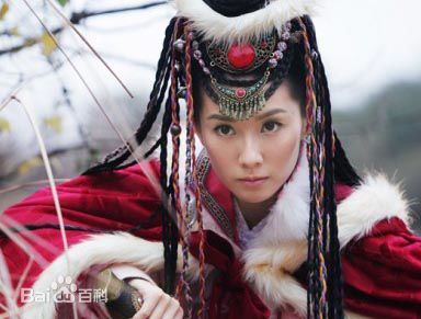 林湘萍(Yvonne Lim)凤凰牡丹--苏亚郡主前后照片