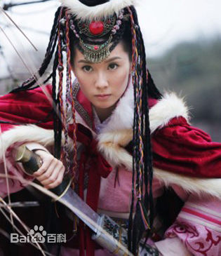 林湘萍(Yvonne Lim)凤凰牡丹--苏亚郡主前后照片