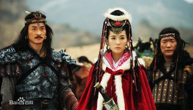 林湘萍(Yvonne Lim)凤凰牡丹--苏亚郡主前后照片