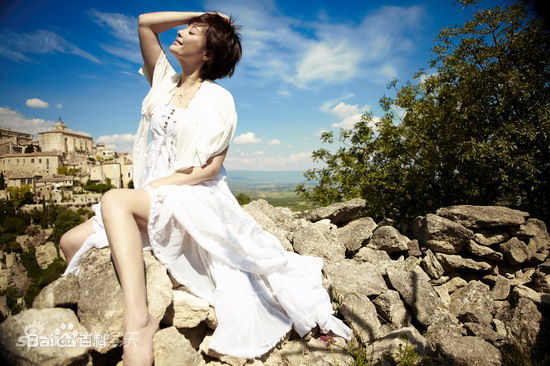 最新袁立性感图片