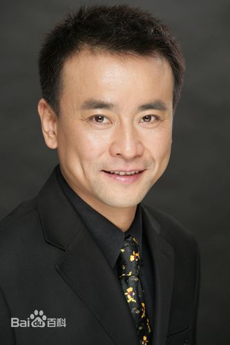 罗钢生活照素颜照相册