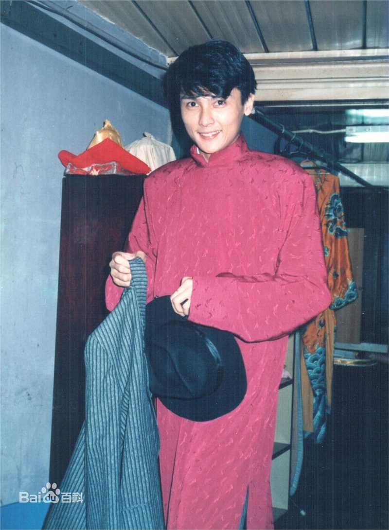 关礼杰(Eddie Kwan)早年照图册