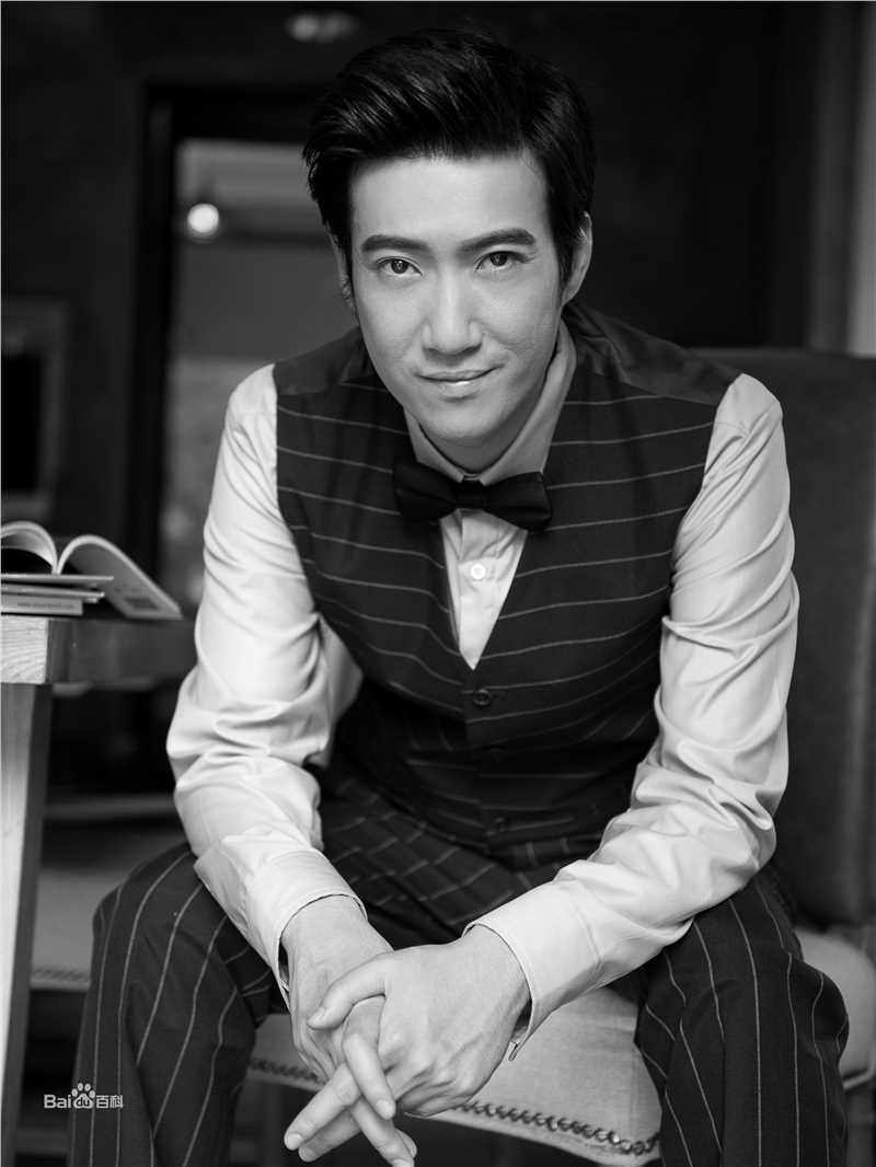 高清常远性感图片