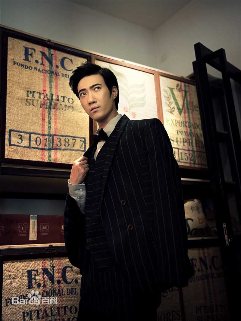 高清常远性感图片