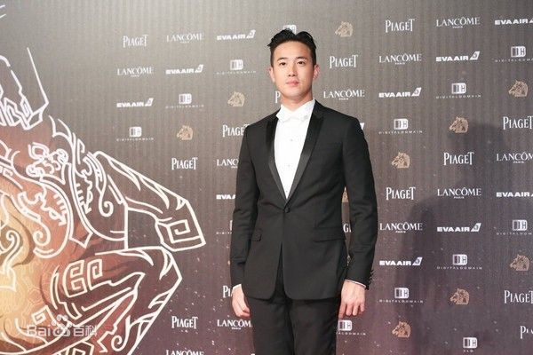 曾国祥(Derek Tsang)前后照片