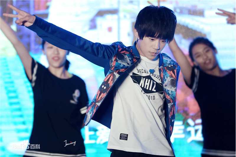 易烊千玺(Jackson)活动照（三）壁纸壁纸