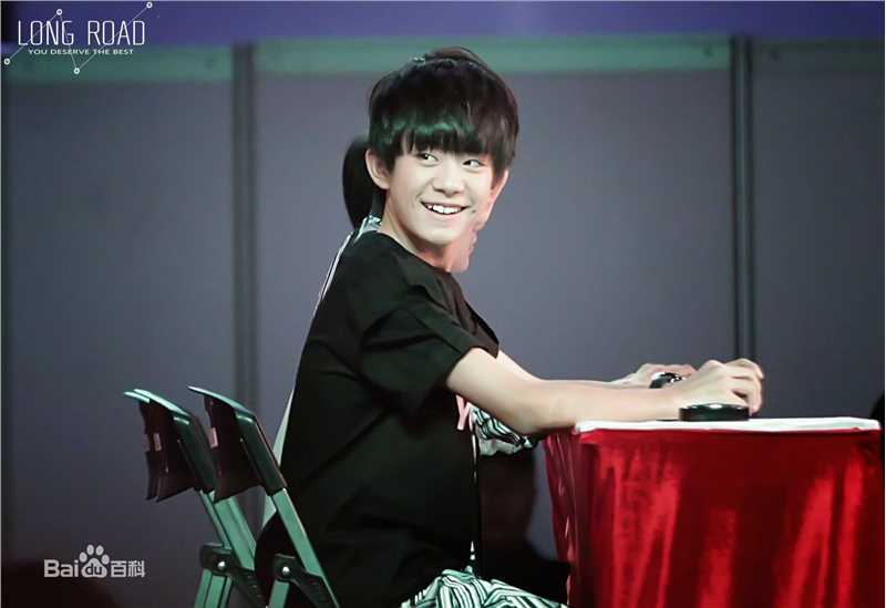 易烊千玺(Jackson)活动照（三）壁纸壁纸