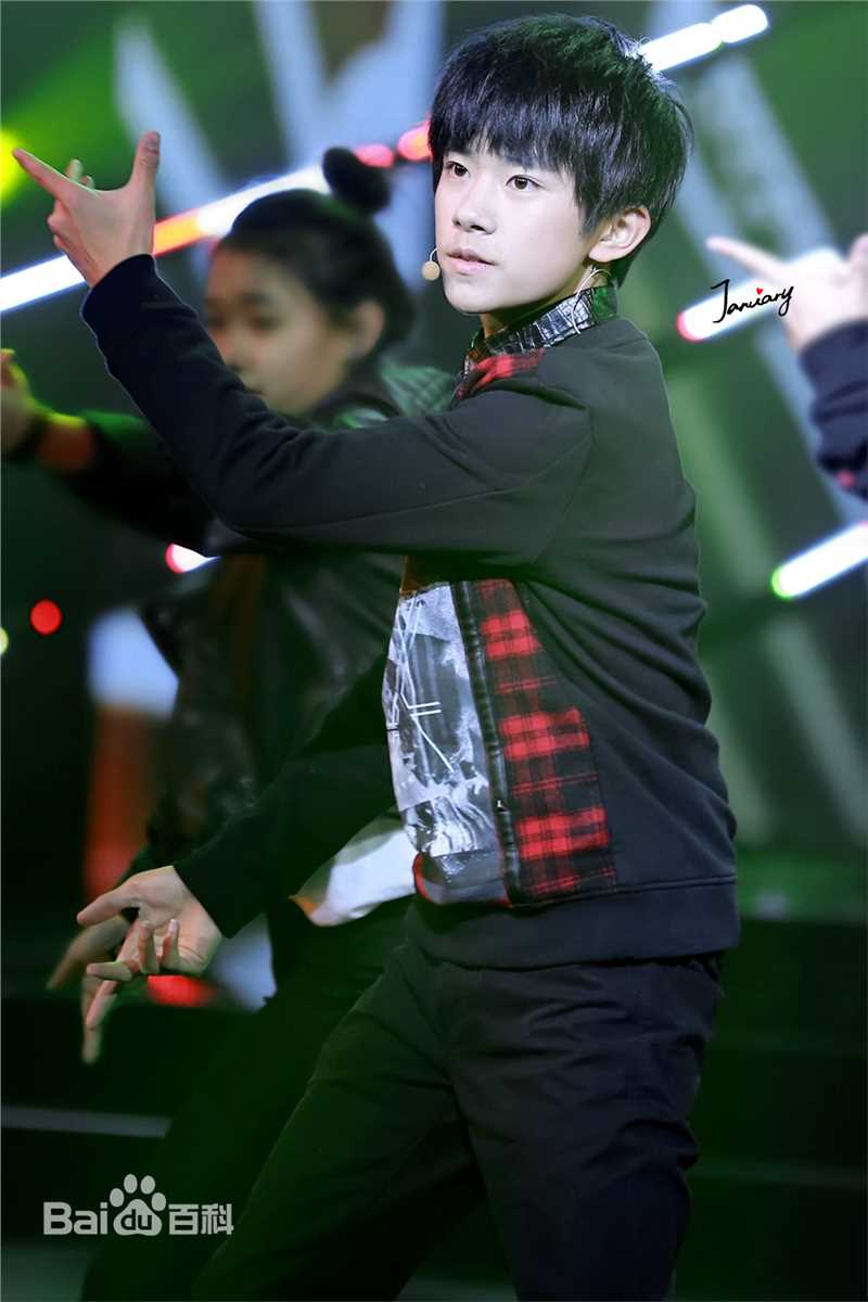 易烊千玺(Jackson)活动照（三）壁纸壁纸