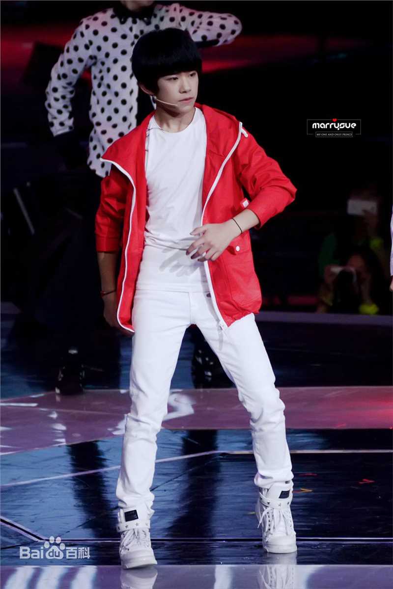 易烊千玺(Jackson)活动照（三）壁纸壁纸