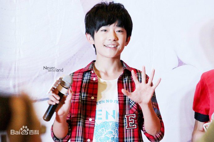 易烊千玺(Jackson)活动照（三）壁纸壁纸