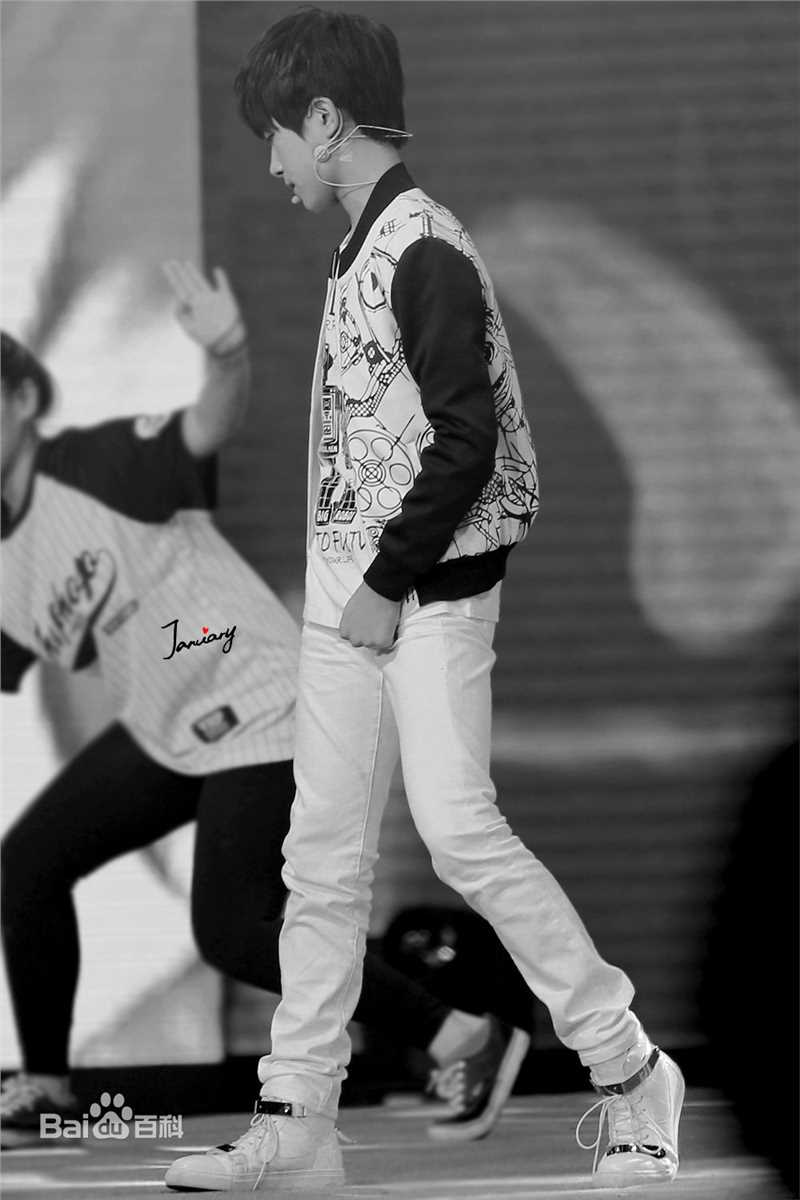 易烊千玺(Jackson)活动照（三）壁纸壁纸